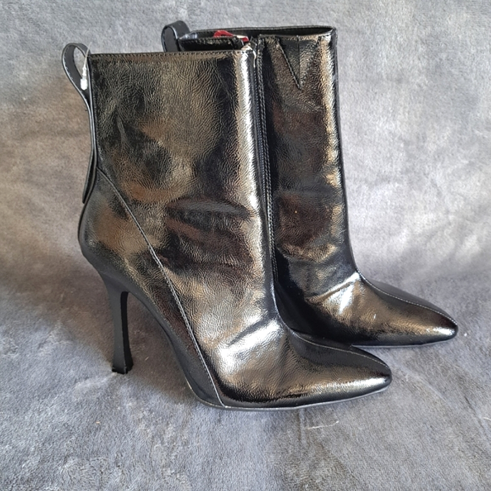 Size 6, Womens, Zara Leather Heels/Boots Point Toe, Black Classy, Chic, Party